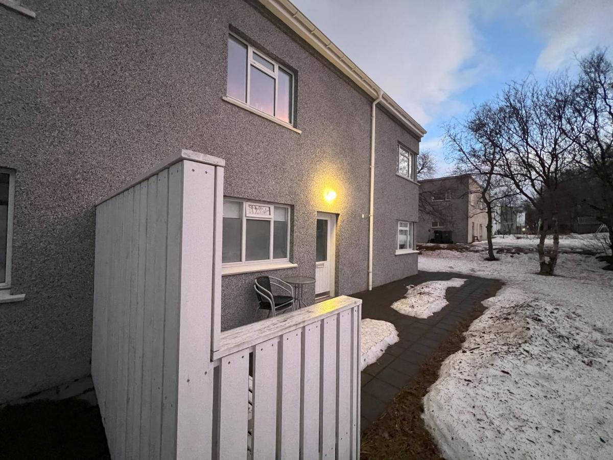 Guesthouse Akureyri - Apartments Near Down Town 외부 사진